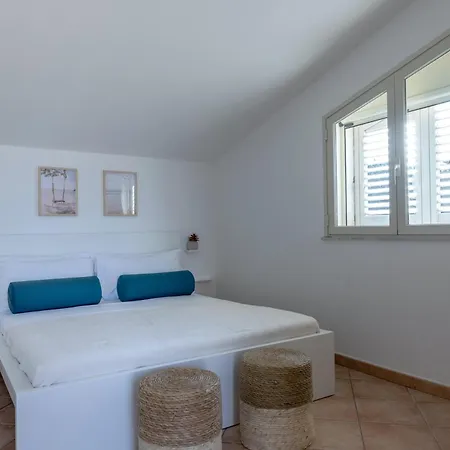 Fontane Bianche Villas *